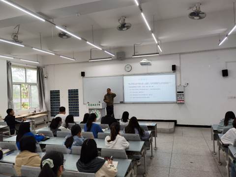 https://sh.abtu.edu.cn/__local/F/CC/A6/5CABF863D7F0411D9EE53A2E669_DC35F22A_1E9493.png